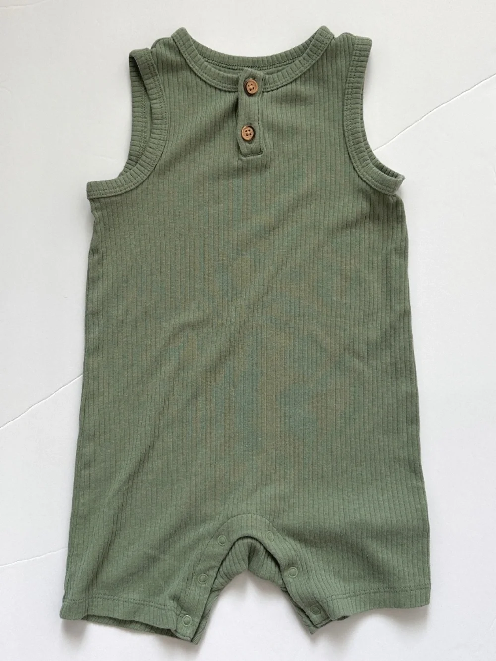LIKE NEW Cat & Jack Gender Neutral Baby Romper Ribbed Sage Green Size 12m
